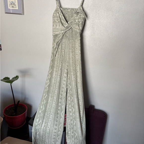 No Boundaries Sage Geometric Jumpsuit - Picture 1 of 6